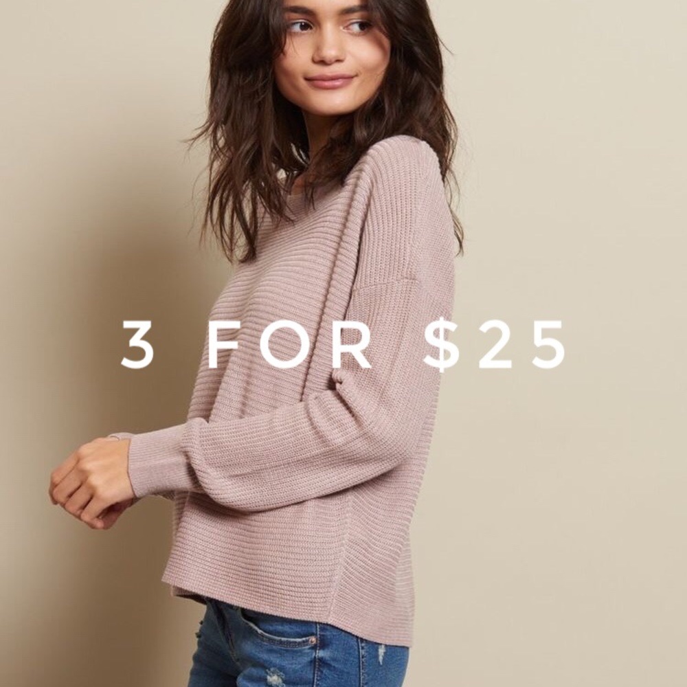 3 FOR $25 Garage pink sweater